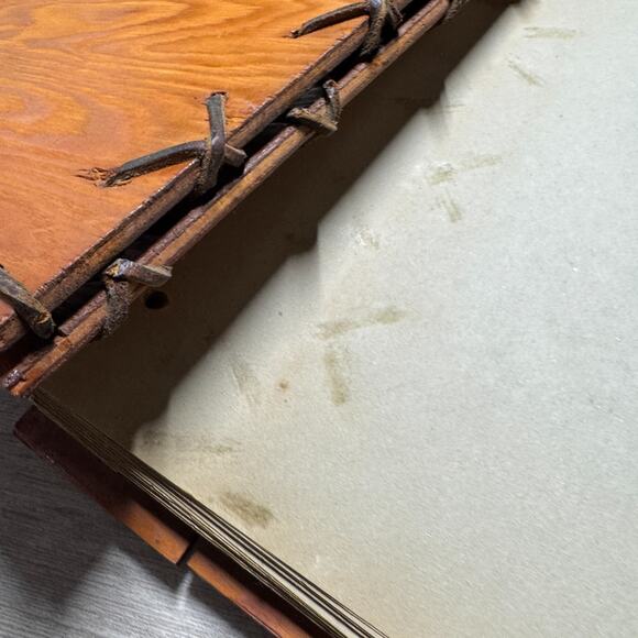 Vintage Wooden Photo Album Scrapbook Drawing Pad Hand-Painted Folk Art 16x12 - Picture 6 of 11